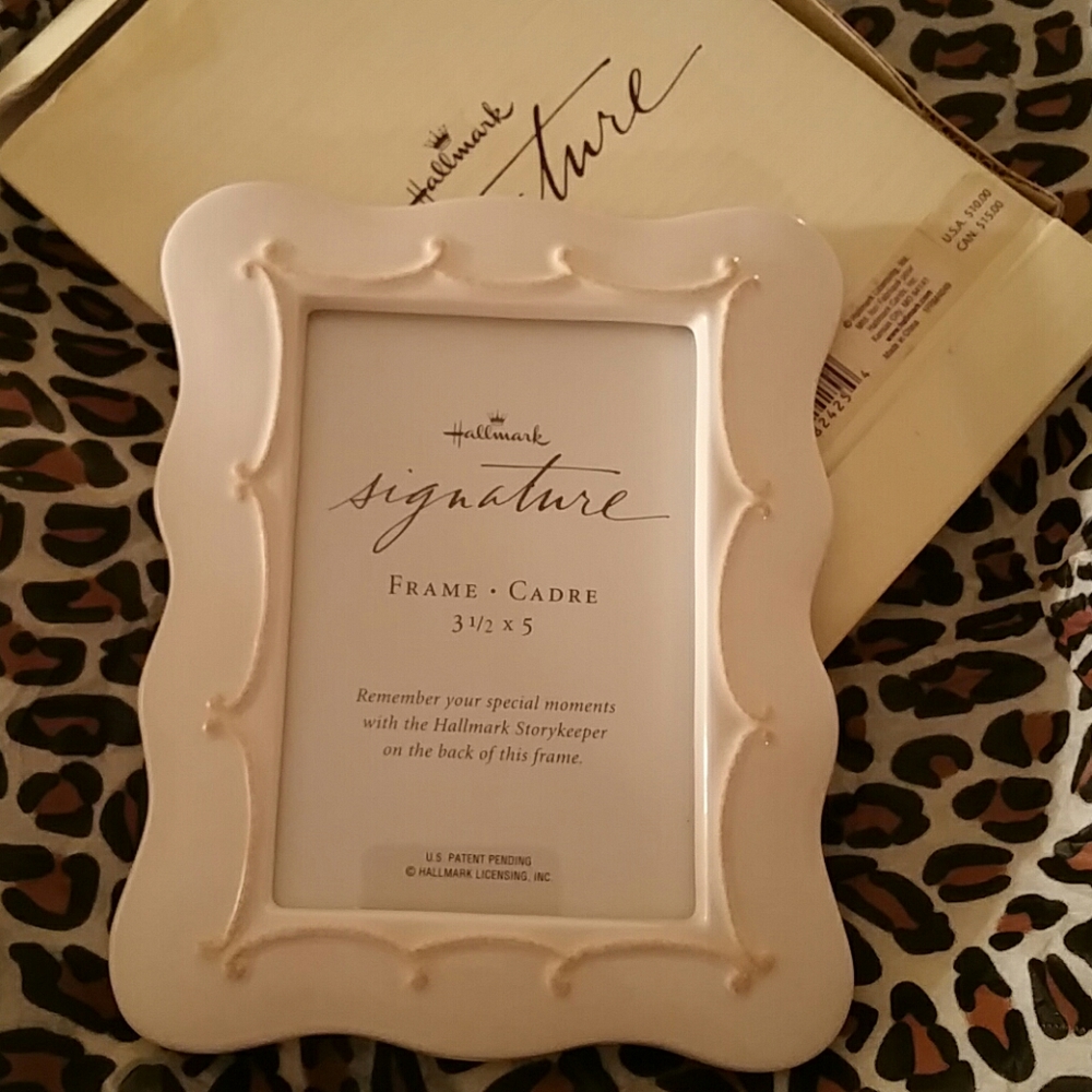 New! -Hallmark Picture Frame
